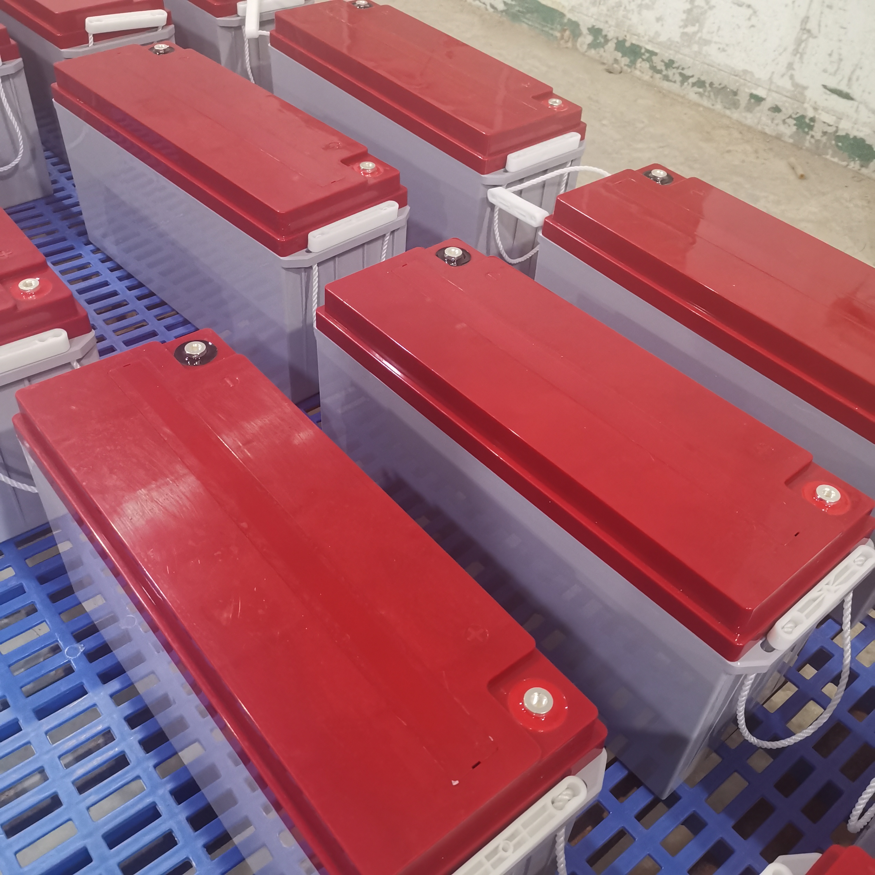 High-Durability 12V150AH Lead-Acid Gel Battery Desert Solar Energy Storage Deep Discharge Recovery Reliable Data Center Backup