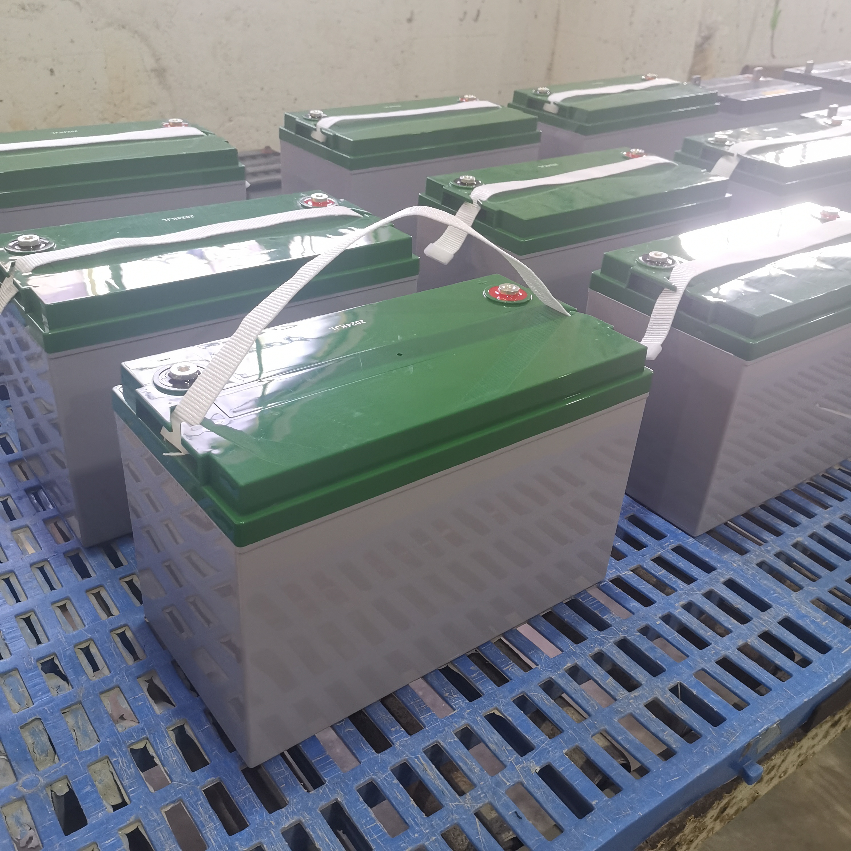 High Quality Maximize Uptime: High-Performance UPS Batteries for Critical Backup Power Battery 12v100ah