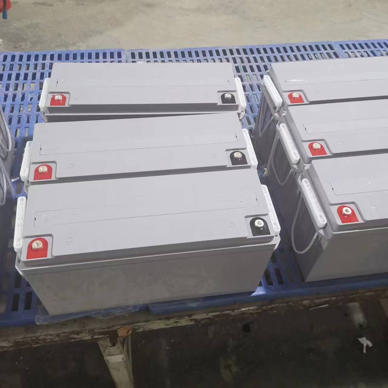 12V 150AH Valve-Regulated Lead-Acid (VRLA) Battery for Off-Grid Solar Applications