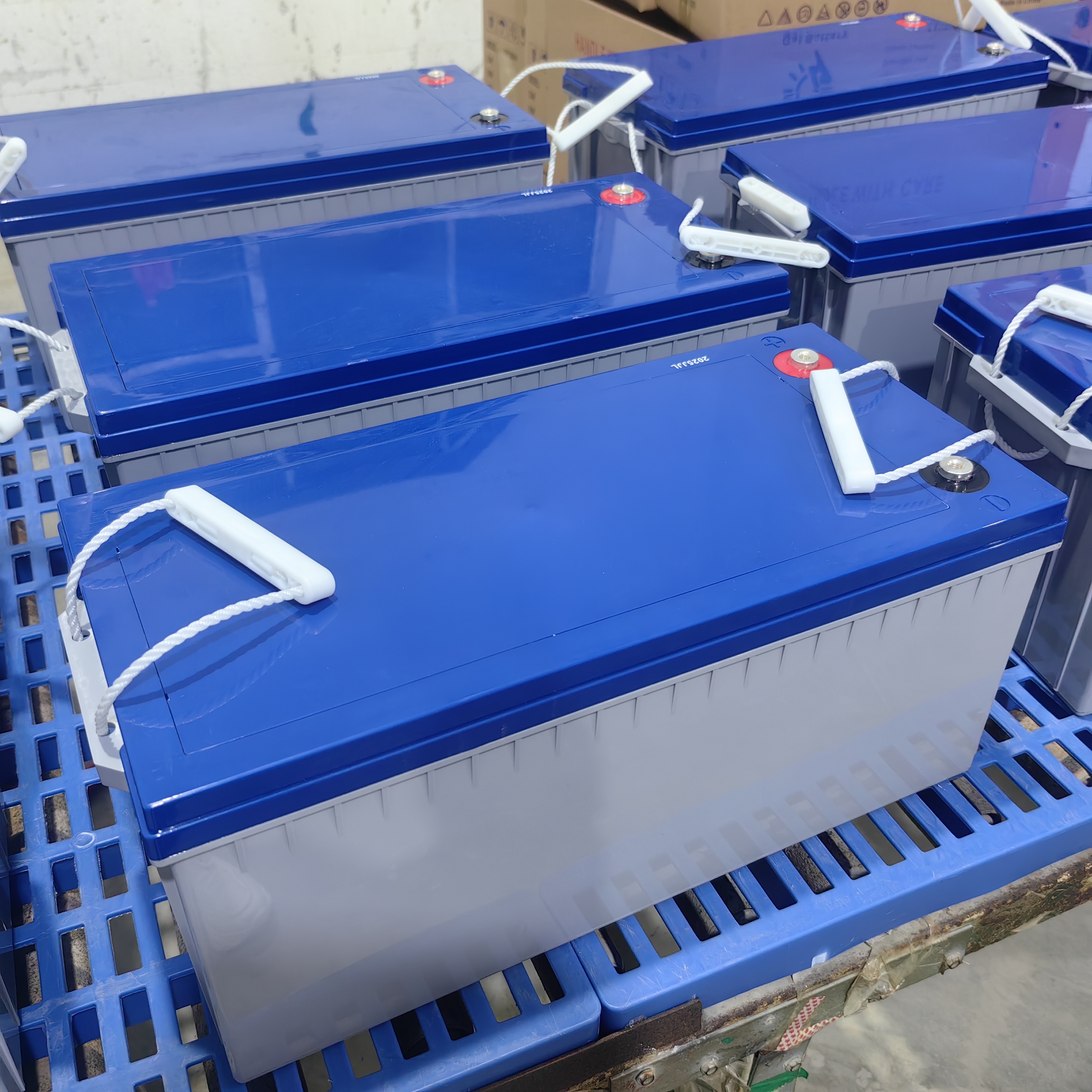 Industrial Grade 12V200AH Solar Gel Battery Extreme Temperature Resistance Rugged Construction For Remote Area Power Generation Harsh Environment Operation