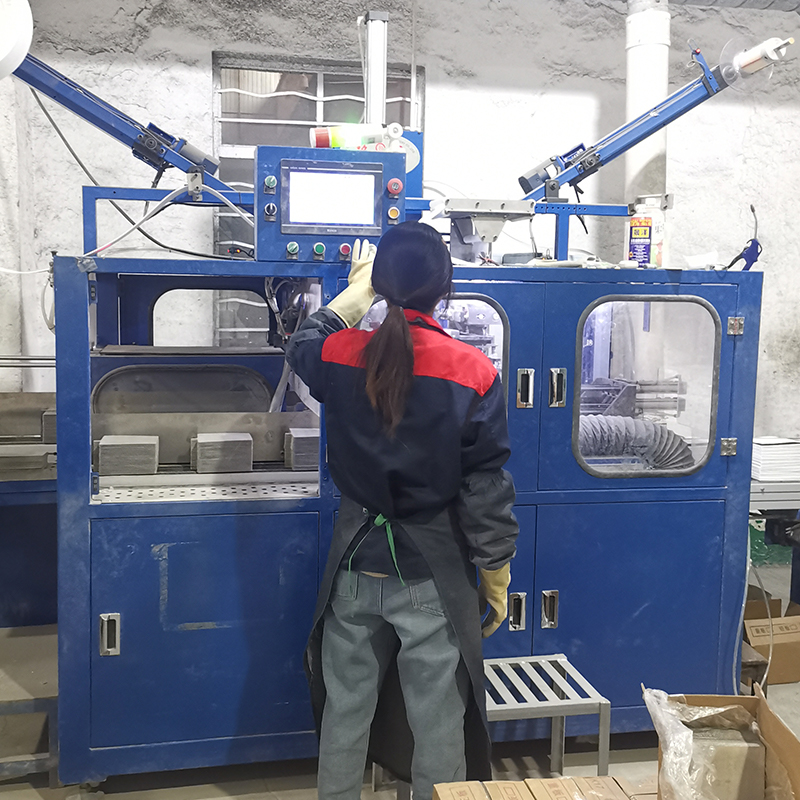 Front terminal battery